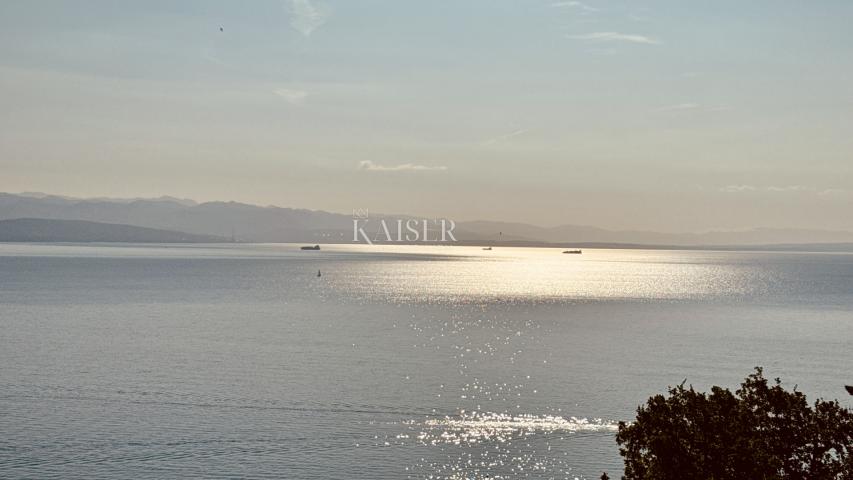 Opatija - Two-storey apartment with 4 bedrooms and fantastic view