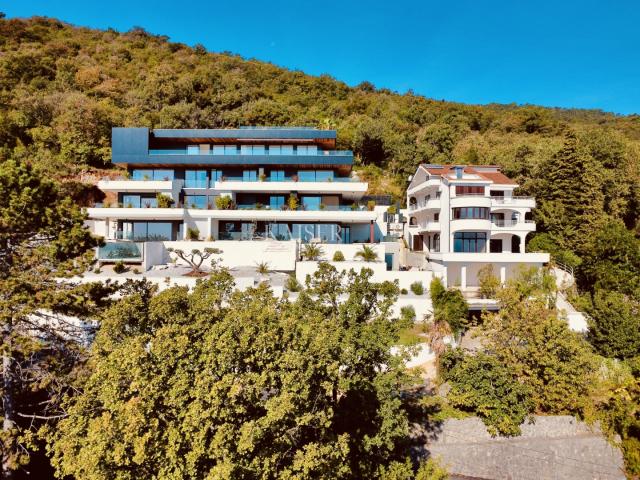 Opatija - Two-storey apartment with 4 bedrooms and fantastic view