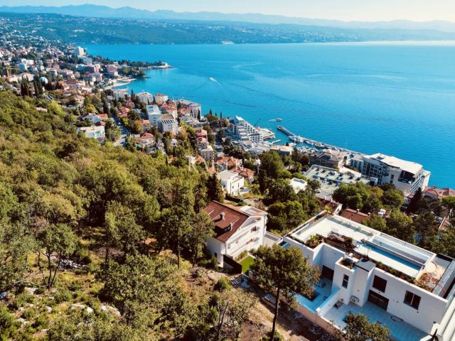 Opatija - Two-storey apartment with 4 bedrooms and fantastic view