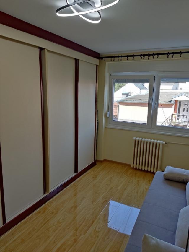 NOVI SAD - SAJAM - 63. 00 m2