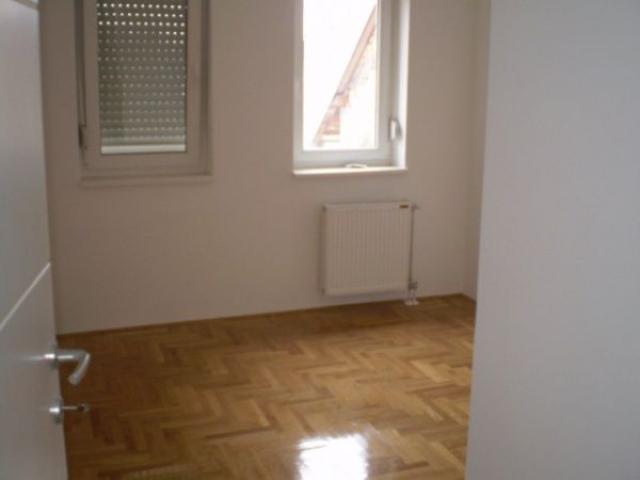 NOVI SAD - TELEP - 70. 00 m2