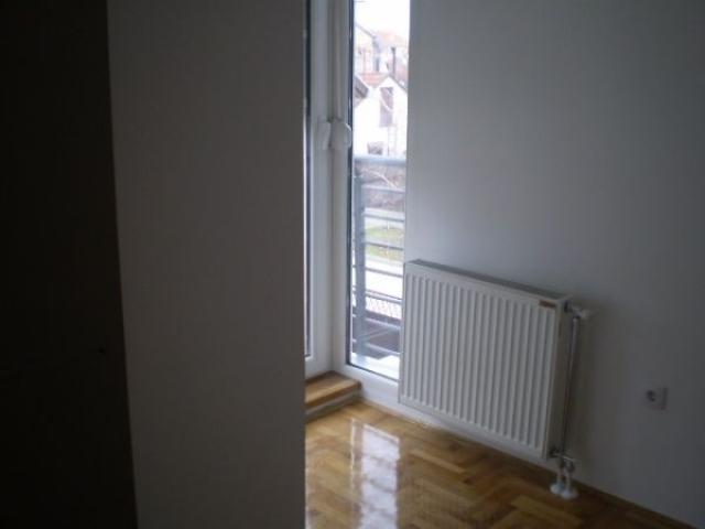 NOVI SAD - TELEP - 70. 00 m2