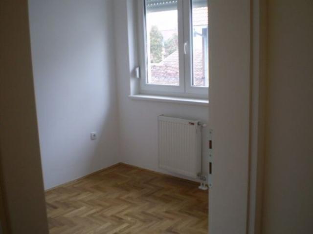 NOVI SAD - TELEP - 70. 00 m2