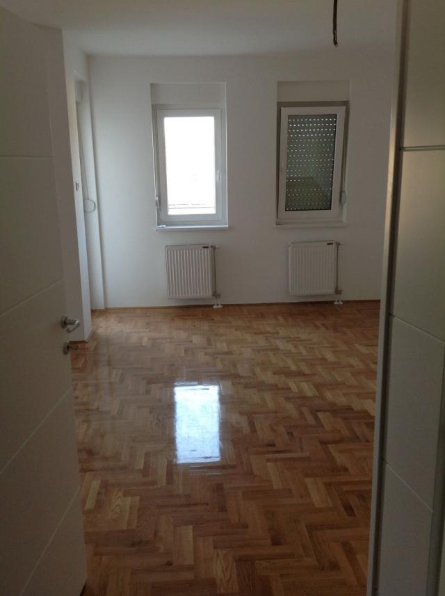 NOVI SAD - TELEP - 70. 00 m2