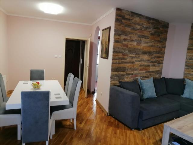 NOVI SAD - SALAJKA - 71. 00 m2