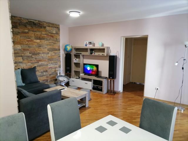 NOVI SAD - SALAJKA - 71. 00 m2