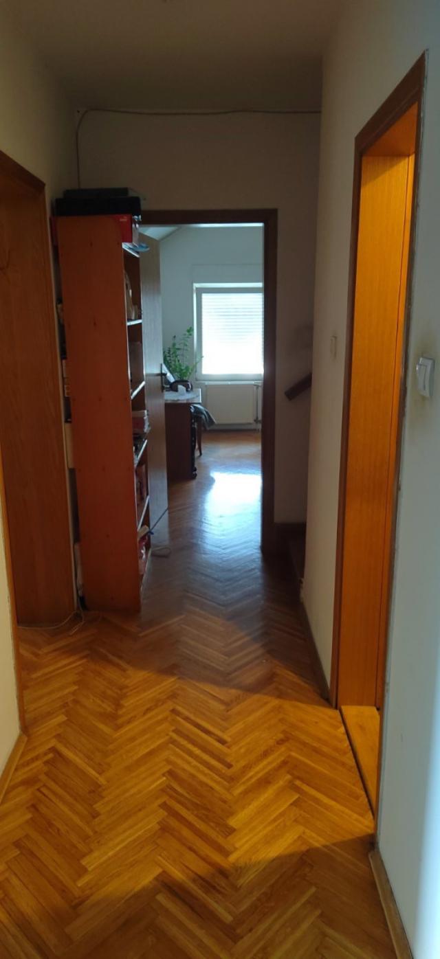 NOVI SAD - STANICA - 91. 00 m2