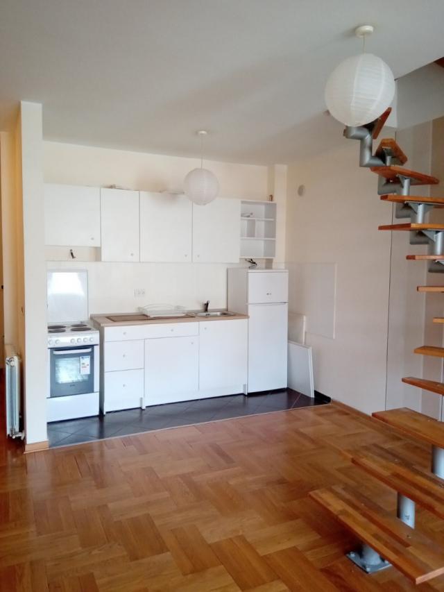 NOVI SAD - BULEVAR - 80. 00 m2