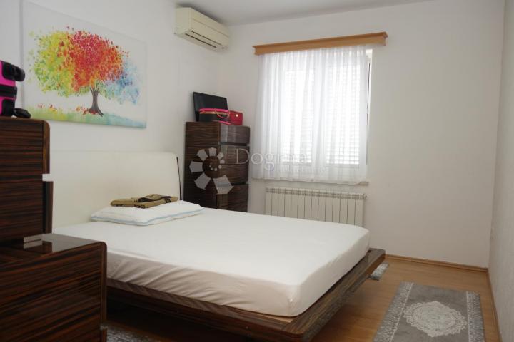 Wohnung Crikvenica, 169,59m2