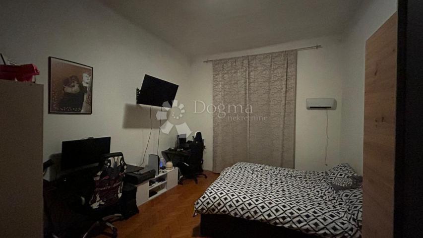 Pula center apartment 55m2 + garage, basement and storage room