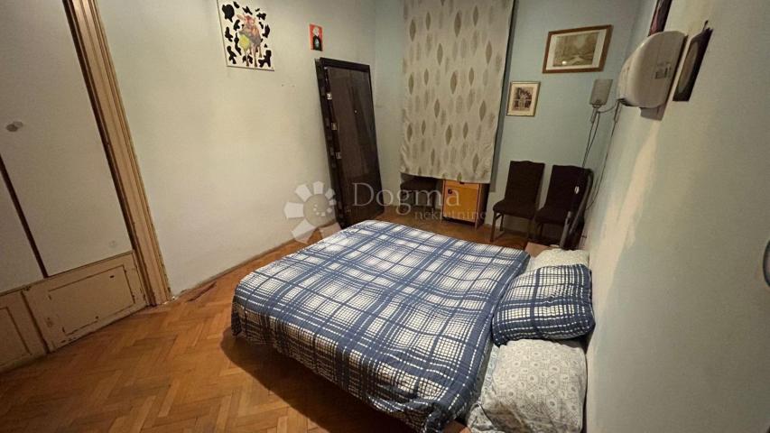 Pula center apartment 55m2 + garage, basement and storage room