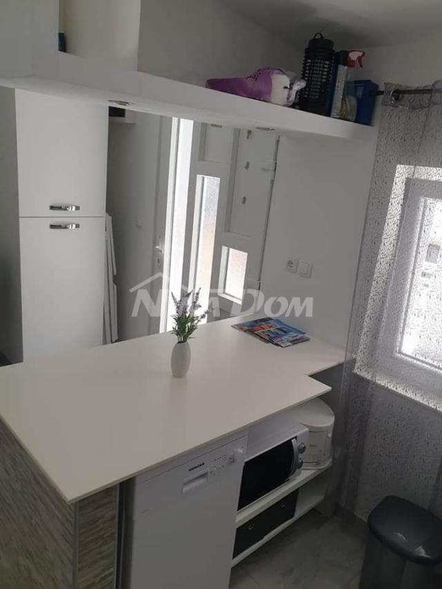 Kuća dvojnica s dva uređena apartmana