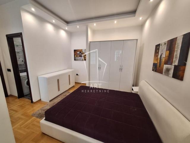 Skupština, Vlajkovićeva, mereno 110m2 ID#8141