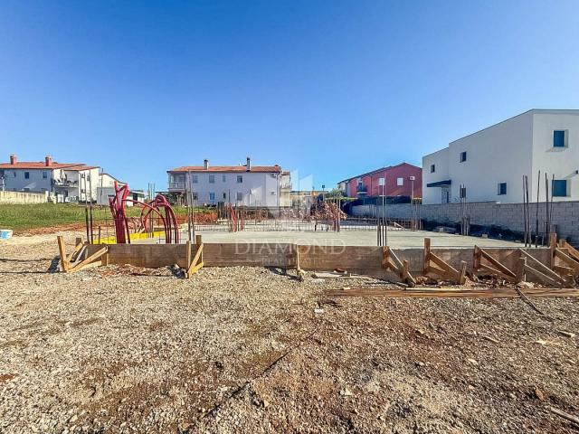 Novigrad, modern terraced house