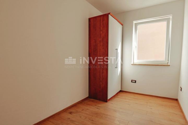 Rovinj area, renovated apartment on the 1st floor