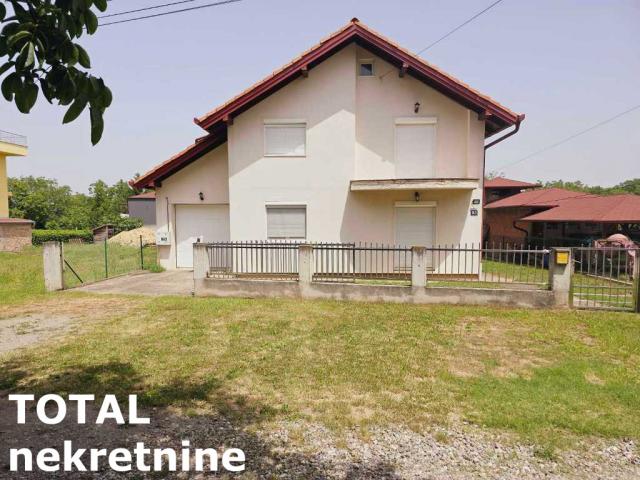 KUćA PETROVARADIN, 245000€