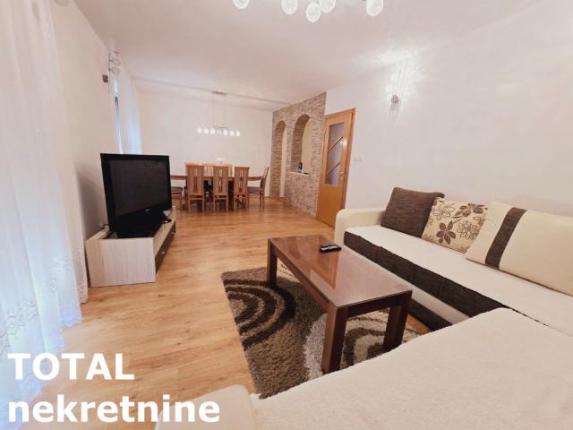 KUćA PETROVARADIN, 245000€