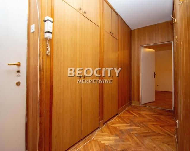 Voždovac, Medaković 2, Radovana Simića Cige, 2. 5, 63m2, 130000EUR