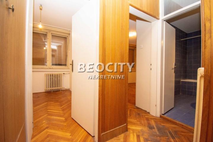 Voždovac, Medaković 2, Radovana Simića Cige, 2. 5, 63m2, 130000EUR