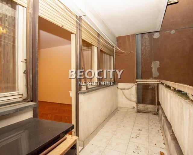 Voždovac, Medaković 2, Radovana Simića Cige, 2. 5, 63m2, 130000EUR