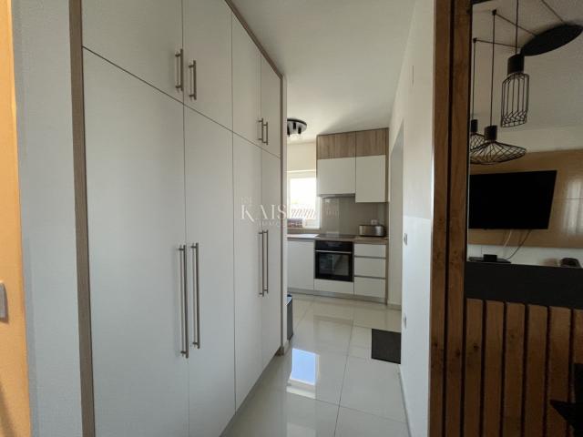 Flat Malinska, Malinska-Dubašnica, 79m2