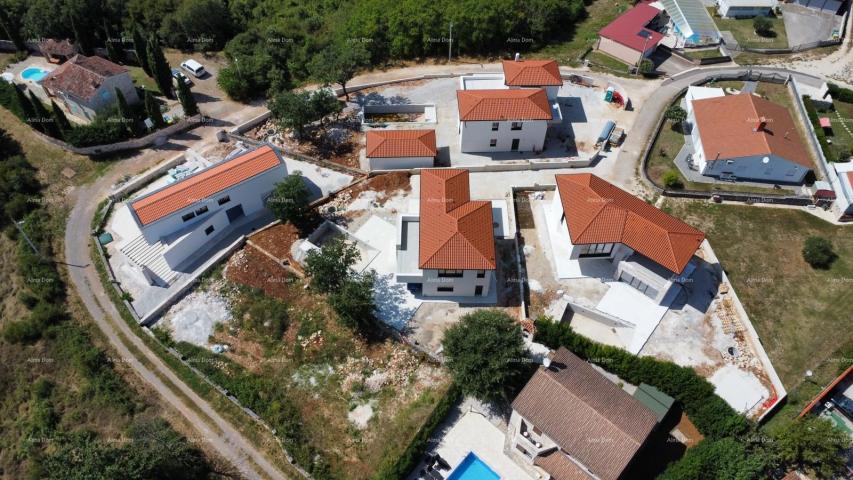 Haus Luxuriöses, modernes Haus mit Swimmingpool im Bau, Sveti Lovreč,Poreč!