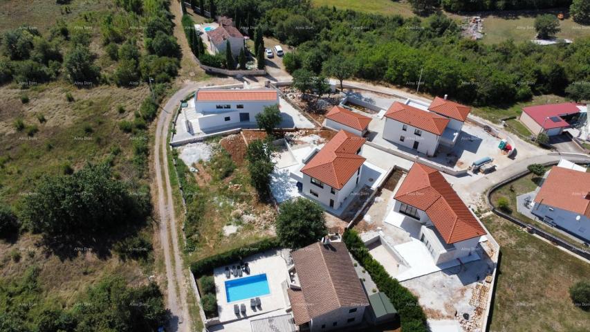 Haus Luxuriöses, modernes Haus mit Swimmingpool im Bau, Sveti Lovreč,Poreč!