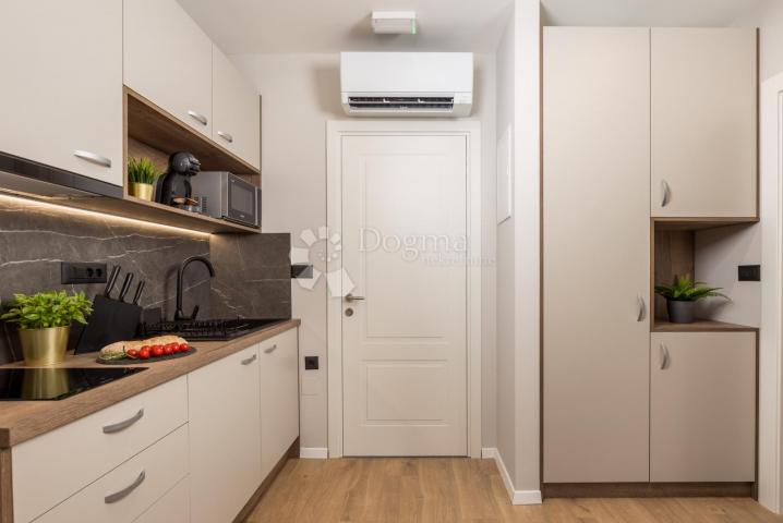 Flat Centar, Rijeka, 22m2