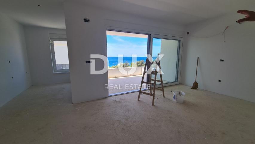 ISLAND OF PAG, MANDRE - Quality new building 40m from the sea