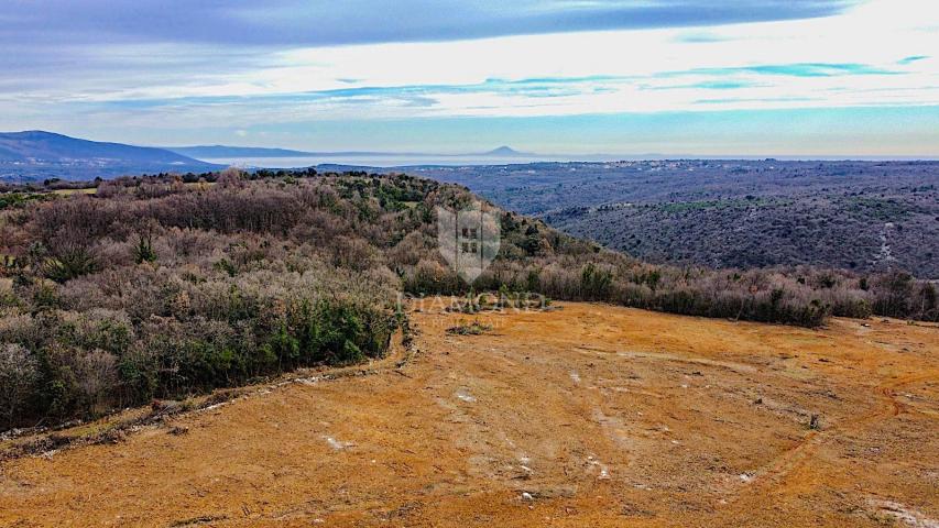 Zemljište Barban, 44. 991m2