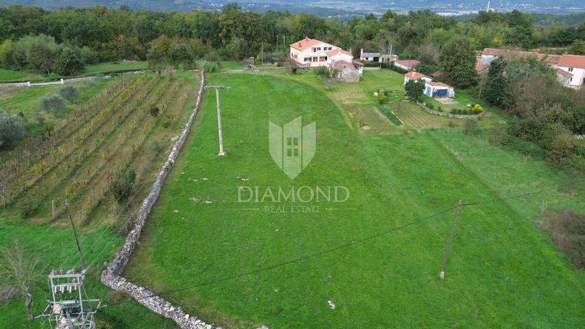 Land Labin, 1.020m2