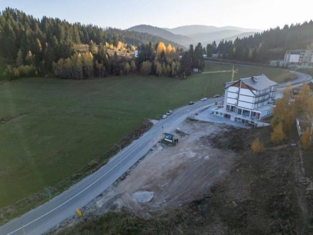 Prodaje se građevinsko zemljište 2001 m2, Zlatar, Nova Varoš