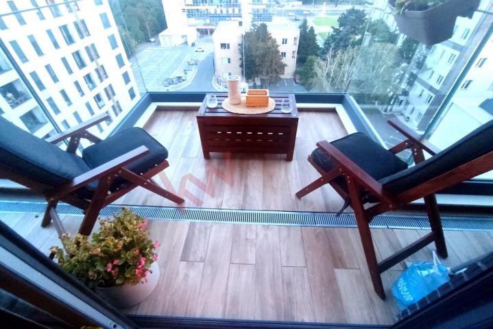 
				Lux penthouse, Novi Beograd, retko u ponudi
			