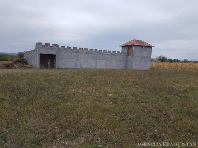 Izdavanje, Lokal, 900. 00m2 , Okolina