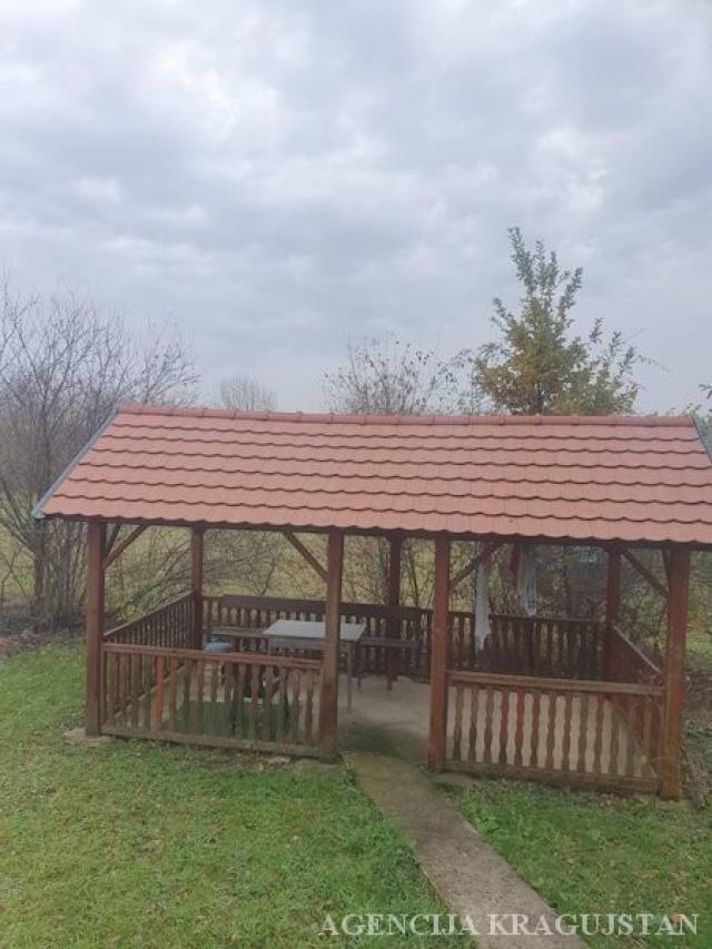 Prodaja, Kuća, 70. 00m2 , Centar