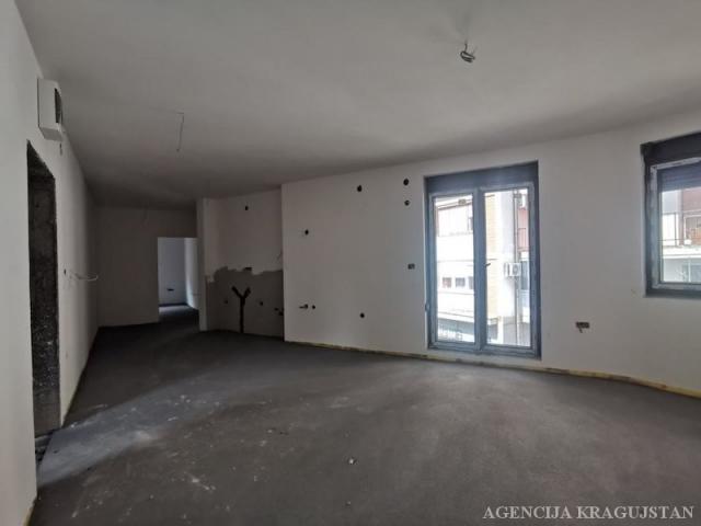 Prodaja, Stan, 60. 00m2 , Centar