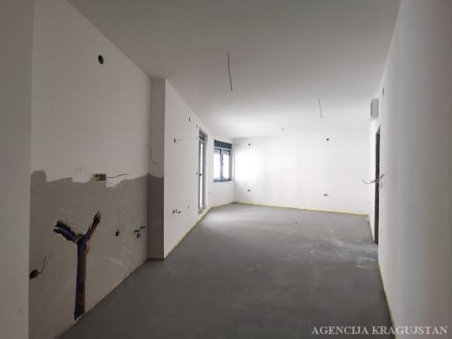 Prodaja, Stan, 60. 00m2 , Centar