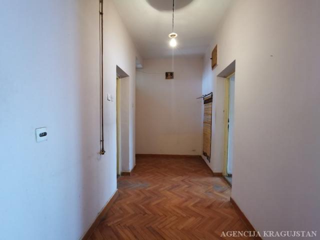 Prodaja, Stan, 65. 00m2 , Centar