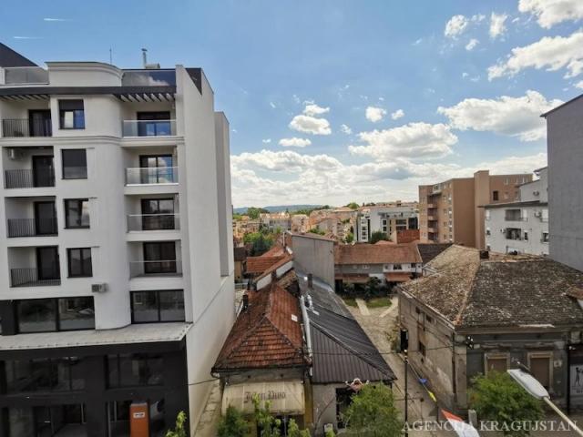 Prodaja, Stan, 65. 00m2 , Centar