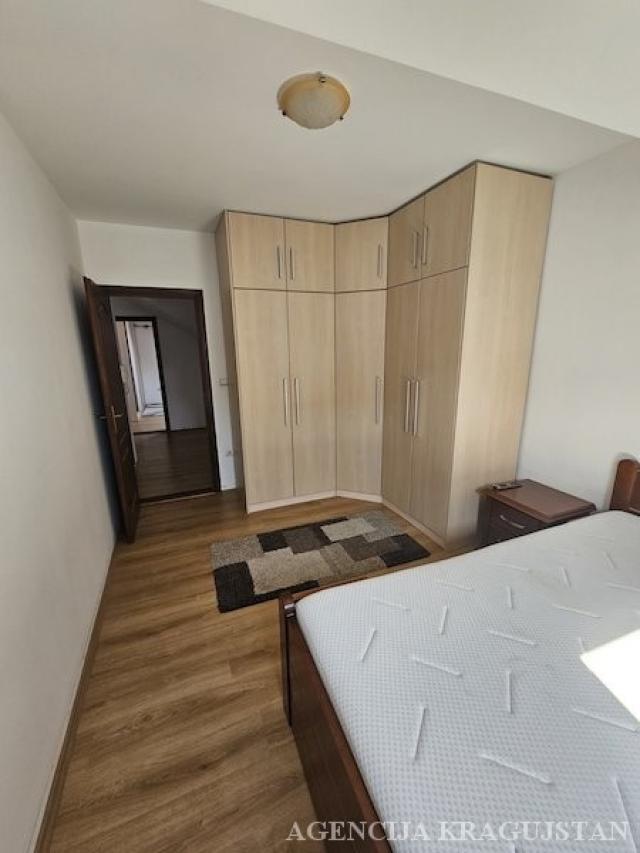 Prodaja, Stan, 90. 00m2 , Centar