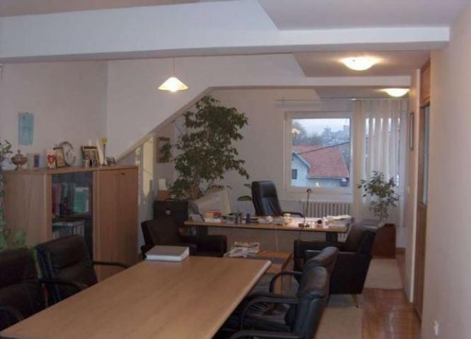 Izdavanje, Magacin, 850m2 , Bele Vode