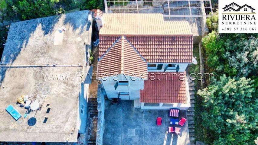 House for sale in Zanjice Herceg Novi Needs Legalization