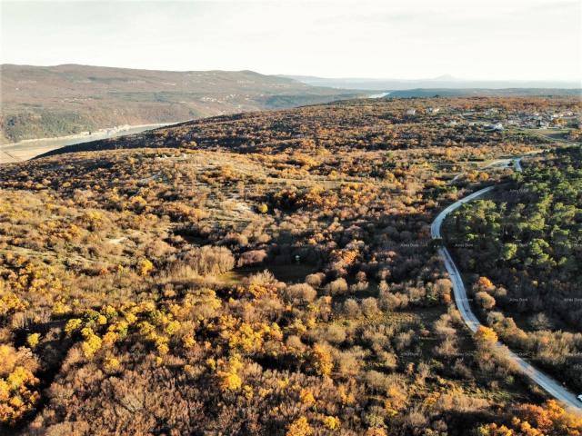 Građevinsko zemljište Prodaja poljoprivrednog zemljišta, Hrboki! 25. 000 M2 IDEALNO ZA OPG. 