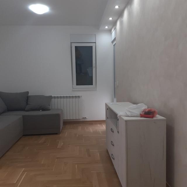 VOZDOVAC BANJICA 60m2 , 20 , 500e