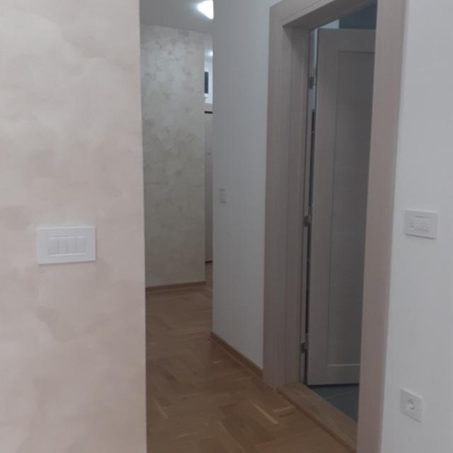 VOZDOVAC BANJICA 60m2 , 20 , 500e