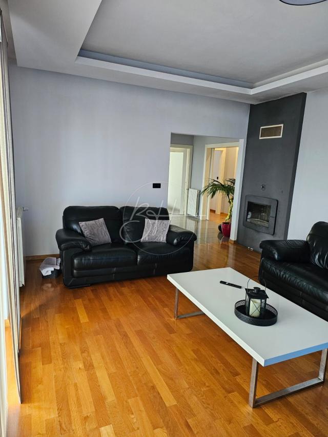 Flat Valdebek, Pula, 131m2