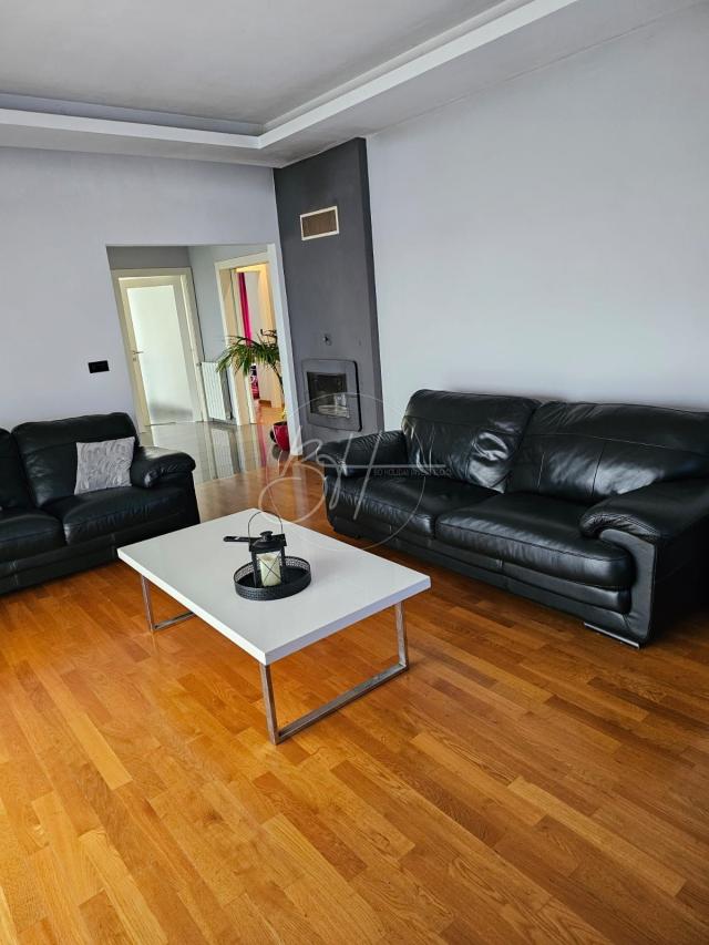 Flat Valdebek, Pula, 131m2