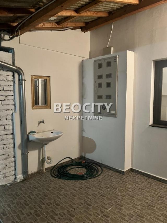 Novi Sad, Centar, Zemljane Ćuprije, 3. 0, 60m2, 400EUR