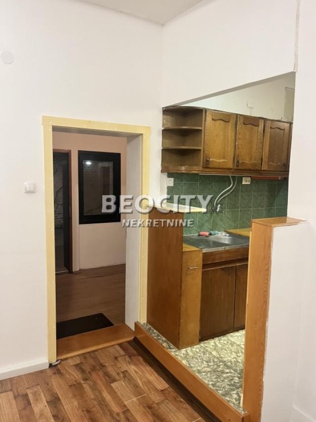 Novi Sad, Centar, Zemljane Ćuprije, 3. 0, 60m2, 400EUR