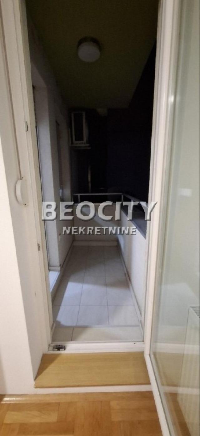 Novi Sad, Bulevar patrijarha Pavla, Somborska, 1. 5, 38m2, 360EUR